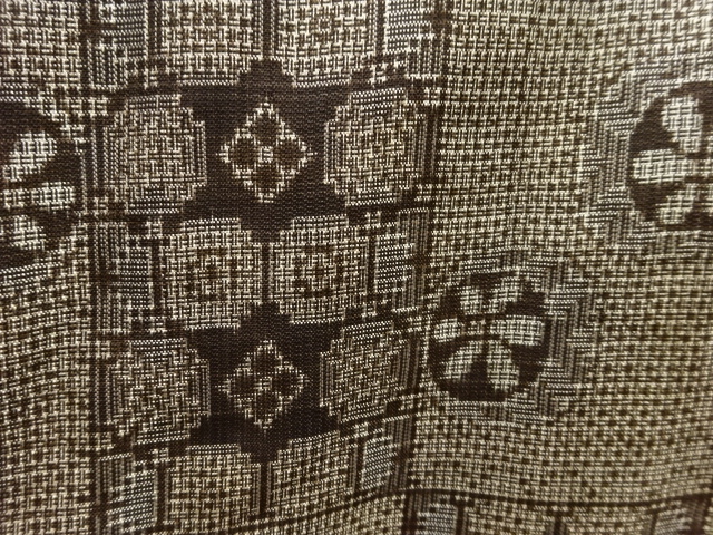 JAPANESE KIMONO / ANTIQUE CHECKERED PATTERN / ABSTRACT WOVEN- DESIGN D